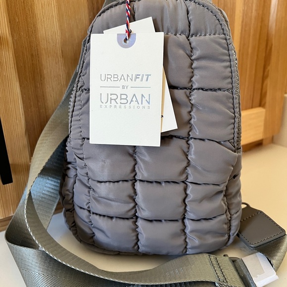 Urban Expressions Gray Quilted Puffer sling Bag - Picture 1 of 3